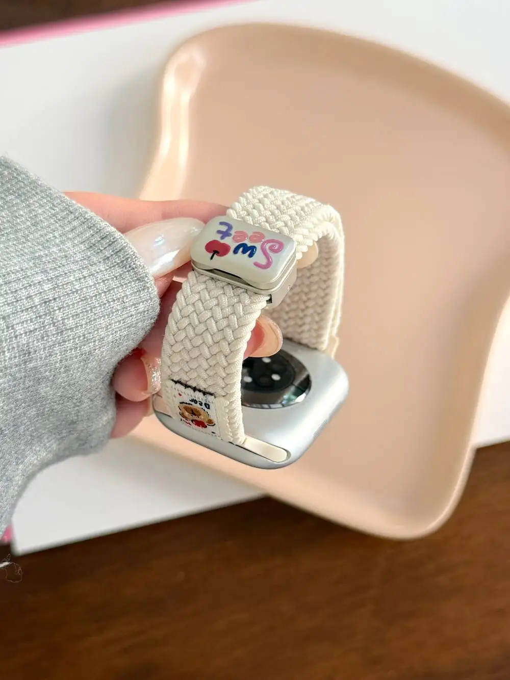 Milanese Loop Magnetic - Tali jam tangan Apple Watch wanita
